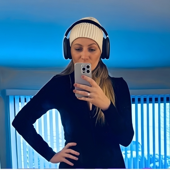 Apple AirPods Max In Black, NWT, One size - Picture 10 of 10